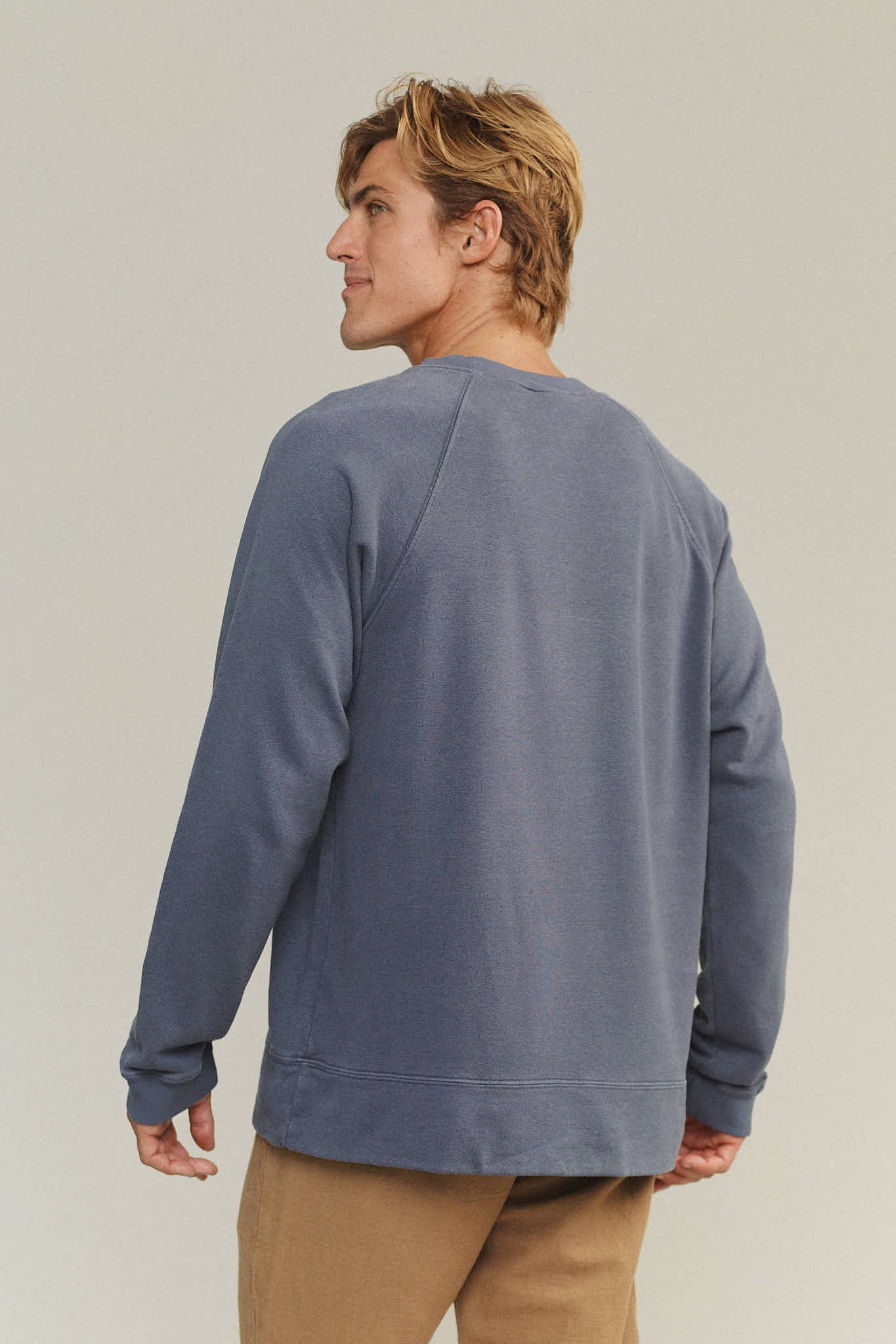 Sierra Raglan Sweatshirt